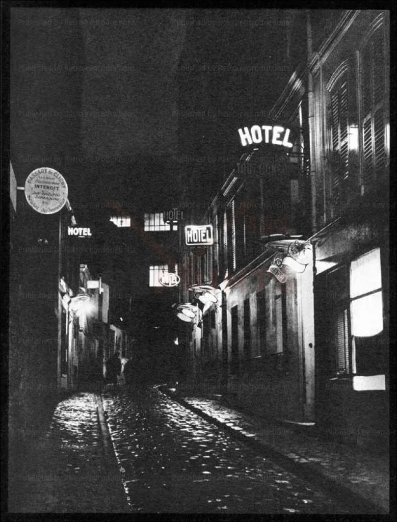 Old street in Paris at Night - VINTAGEARTREPRINTS.COM