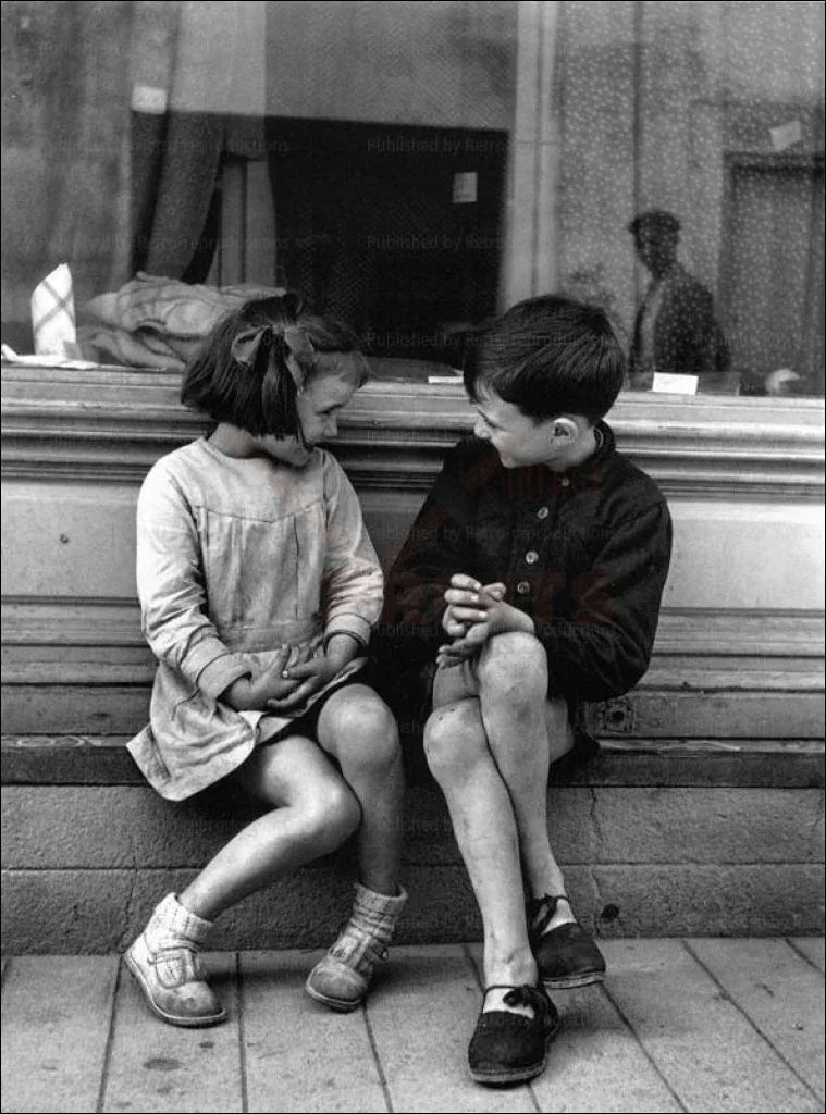 Two Children sitting on a Bench 1940s - VINTAGEARTREPRINTS.COM