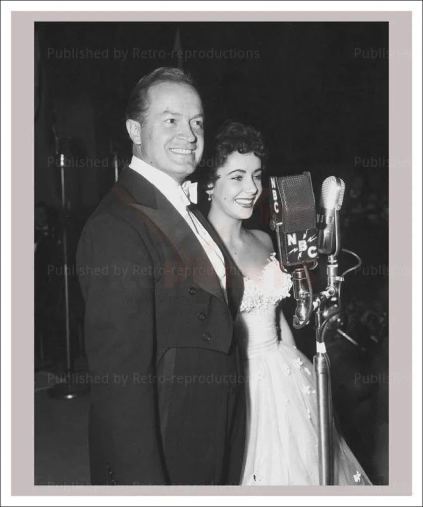Elizabeth Taylor and Bob Hope - VINTAGEARTREPRINTS.COM