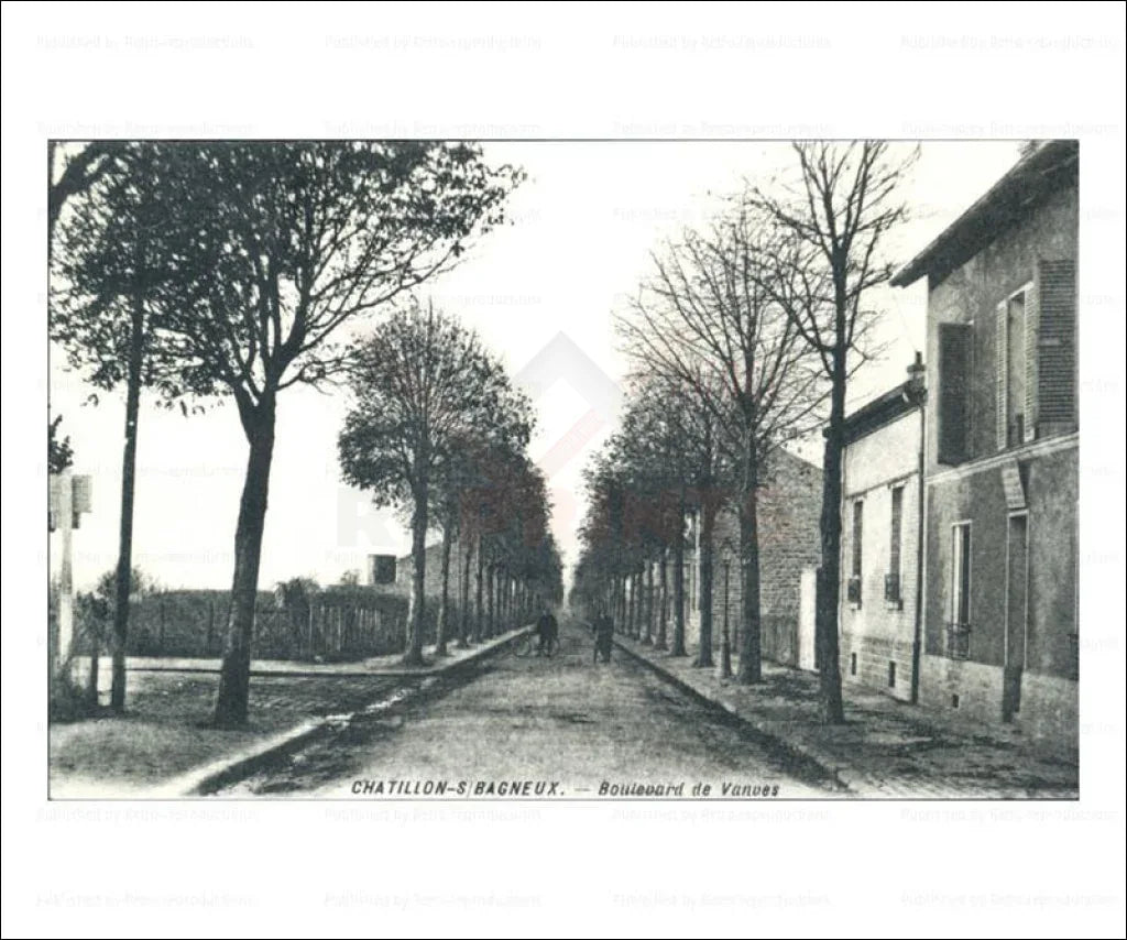 Paris suburb, City Chatillon Boulevard de Vanves - VINTAGEARTREPRINTS.COM