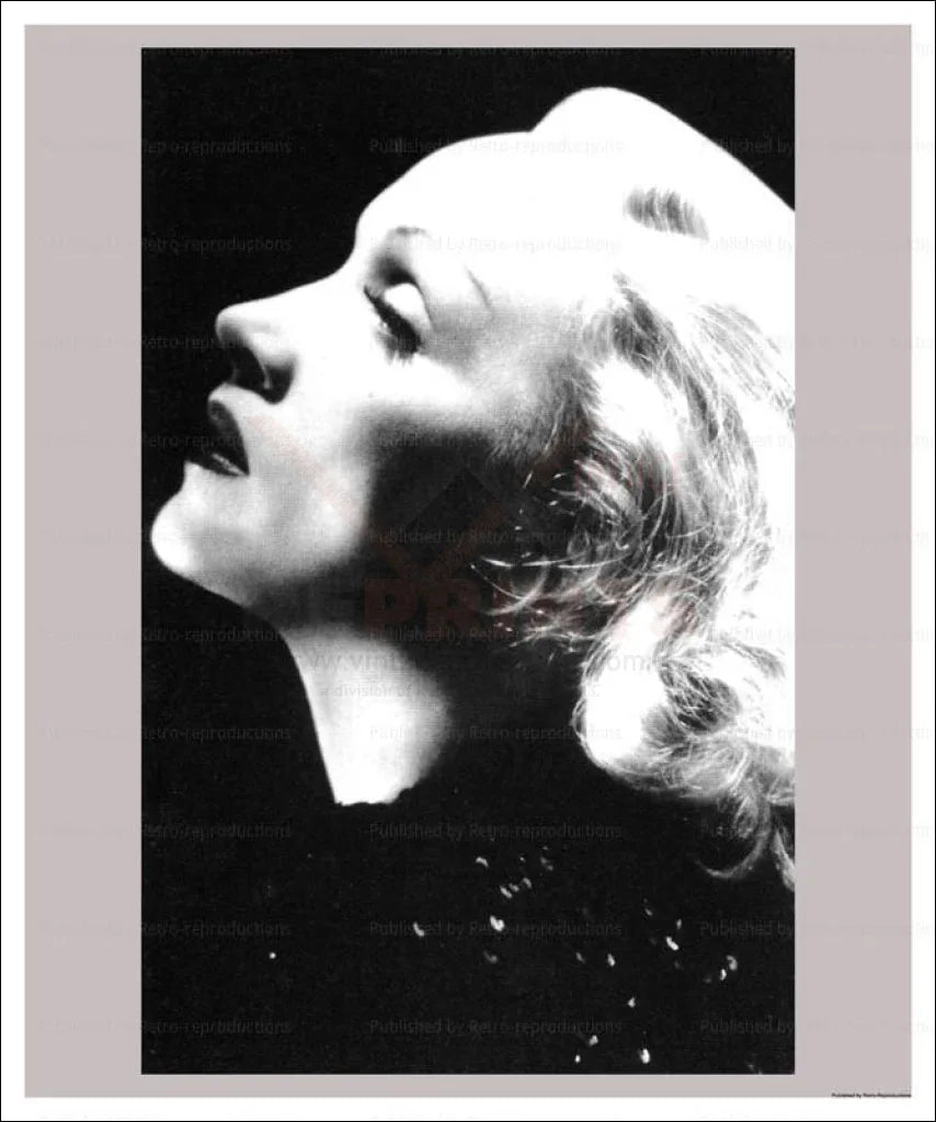 Marlene Dietrich - VINTAGEARTREPRINTS.COM