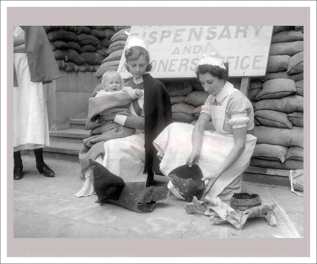 Nurses 1 - VINTAGEARTREPRINTS.COM