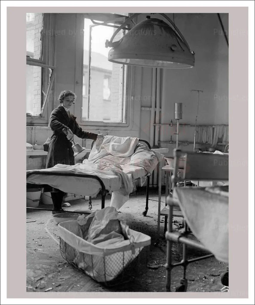 Nurses 2 - VINTAGEARTREPRINTS.COM