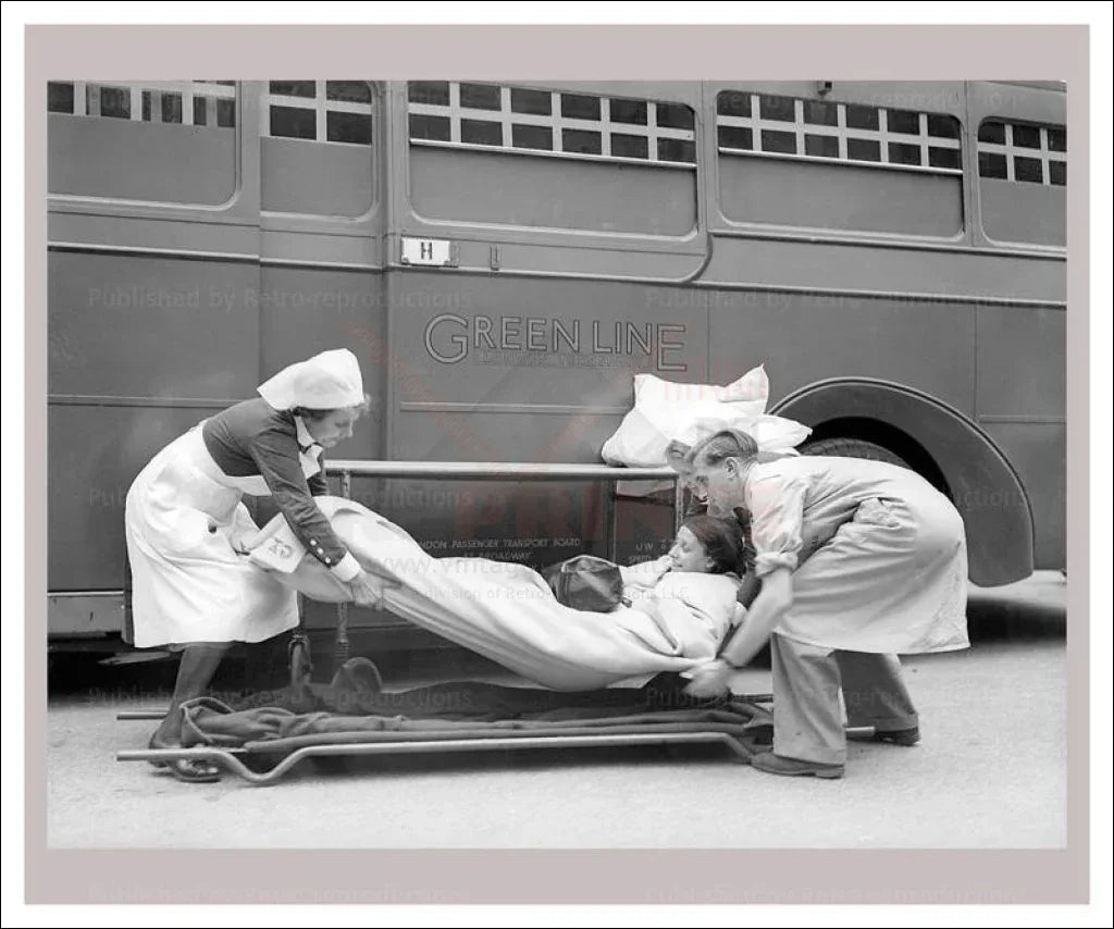 Nurses 3 - VINTAGEARTREPRINTS.COM