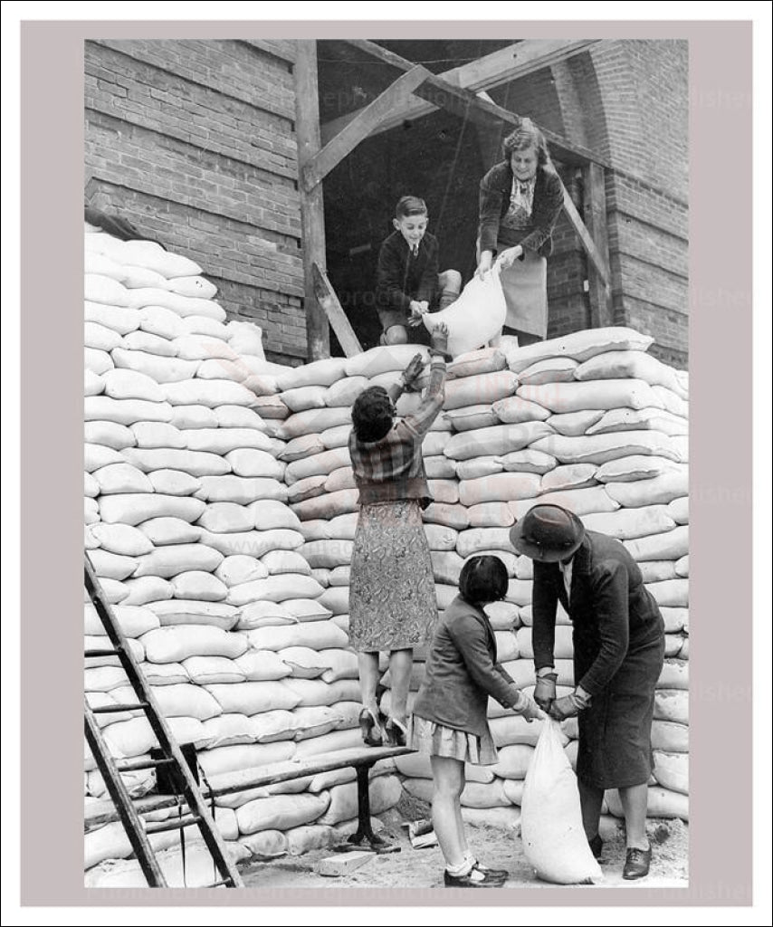 Women at War - Specials 4, vintage art photo print reproduction, WWII - Vintage Art, canvas prints