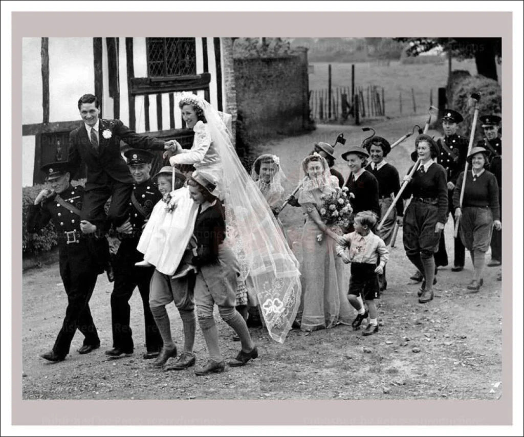 Romance 1 - Wedding in the Streets - VINTAGEARTREPRINTS.COM