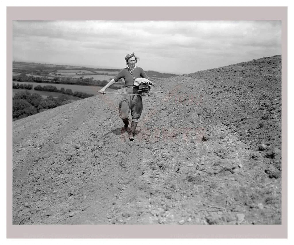 On the Land 11 - Secret Army - VINTAGEARTREPRINTS.COM