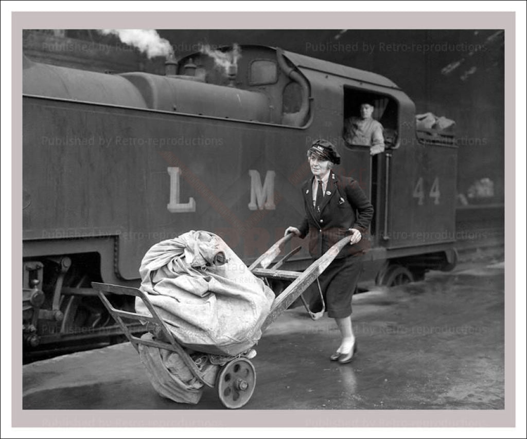 Vintage art prints, photography, Women at War - Transport 8, WWII - Vintage Art, canvas prints