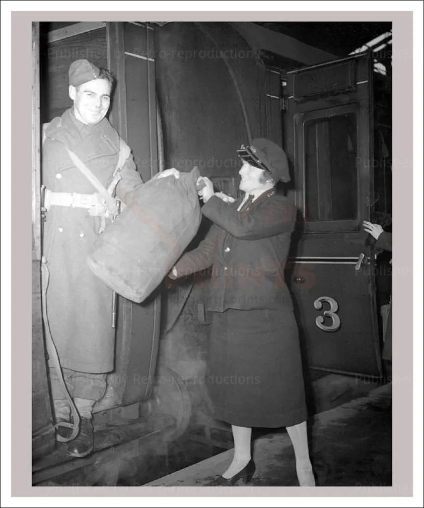 Transport 12 - Train Station - Heavy Lifting - VINTAGEARTREPRINTS.COM