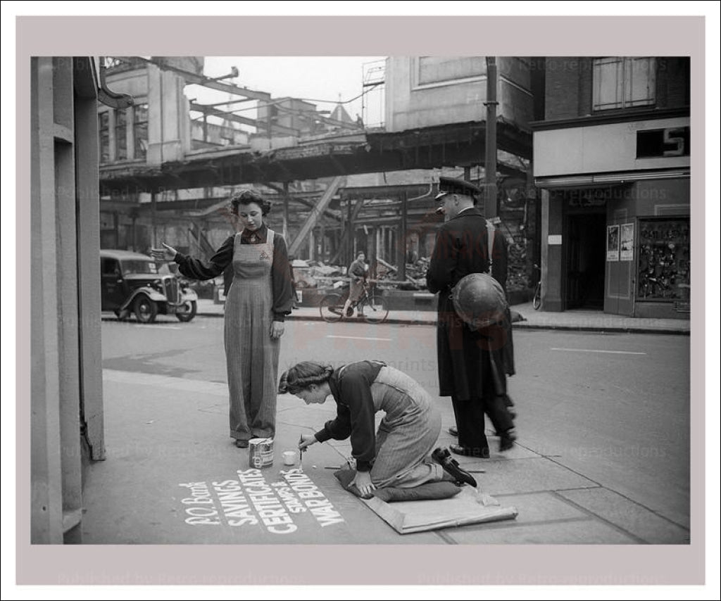 Women at War - Builders 5, vintage art photo print reproduction, WWII - Vintage Art, canvas prints