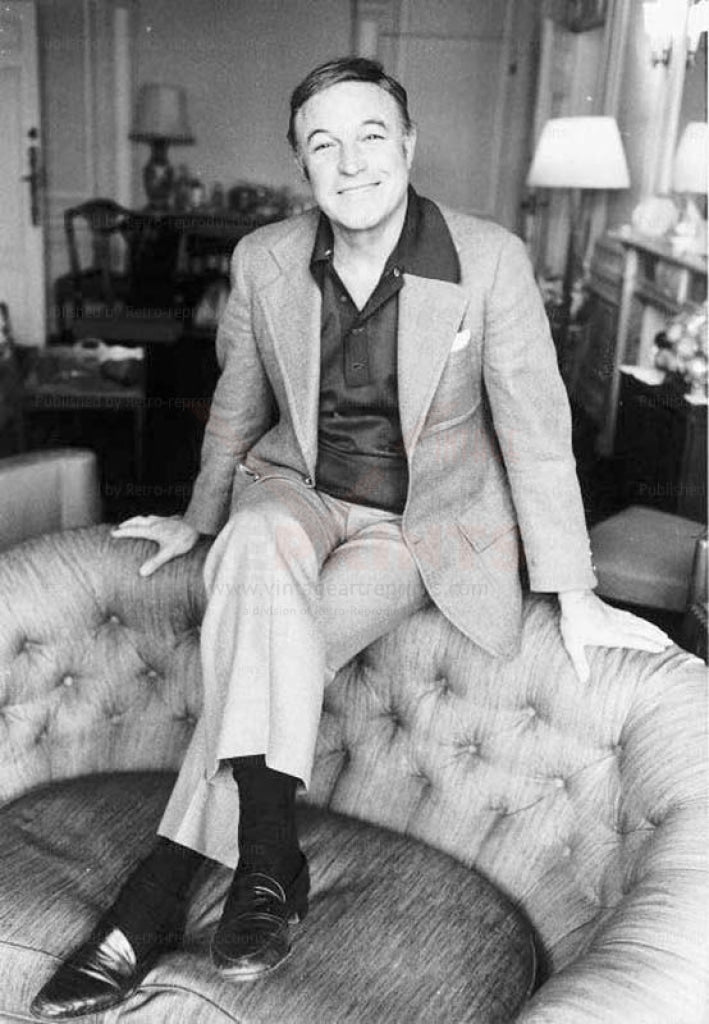 Actor Dancer Gene Kelly Photographic Print Retro-Reproductions Llc Vintageartreprints.com