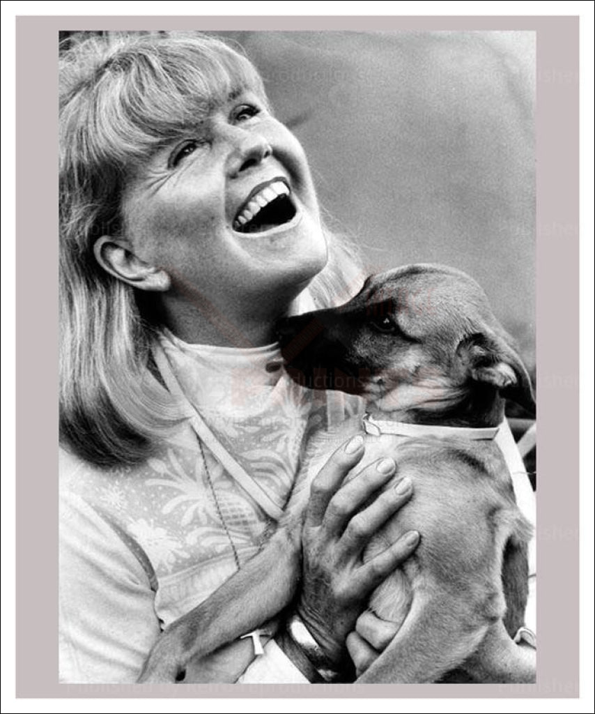 Doris Day with her Dog 1975 - Vintage Art, canvas prints