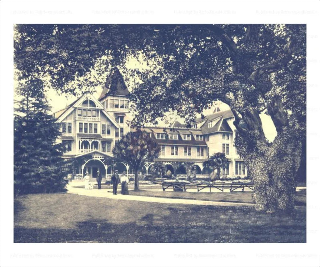 Hotel Del Monte Monterey, 1915 - VINTAGEARTREPRINTS.COM