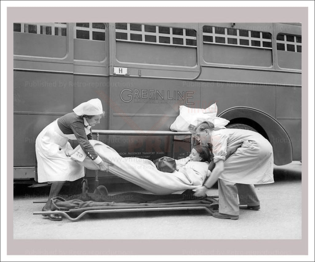 Women at War - Nurses 3, vintage art photo print reproduction, WWII - Art prints