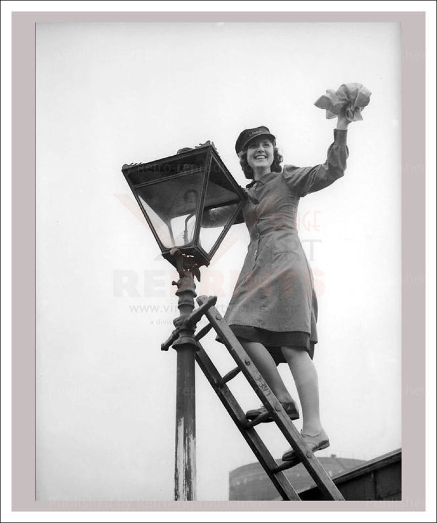 Women at War - Transport 2, vintage art photo print reproduction, WWII - Vintage Art, canvas prints