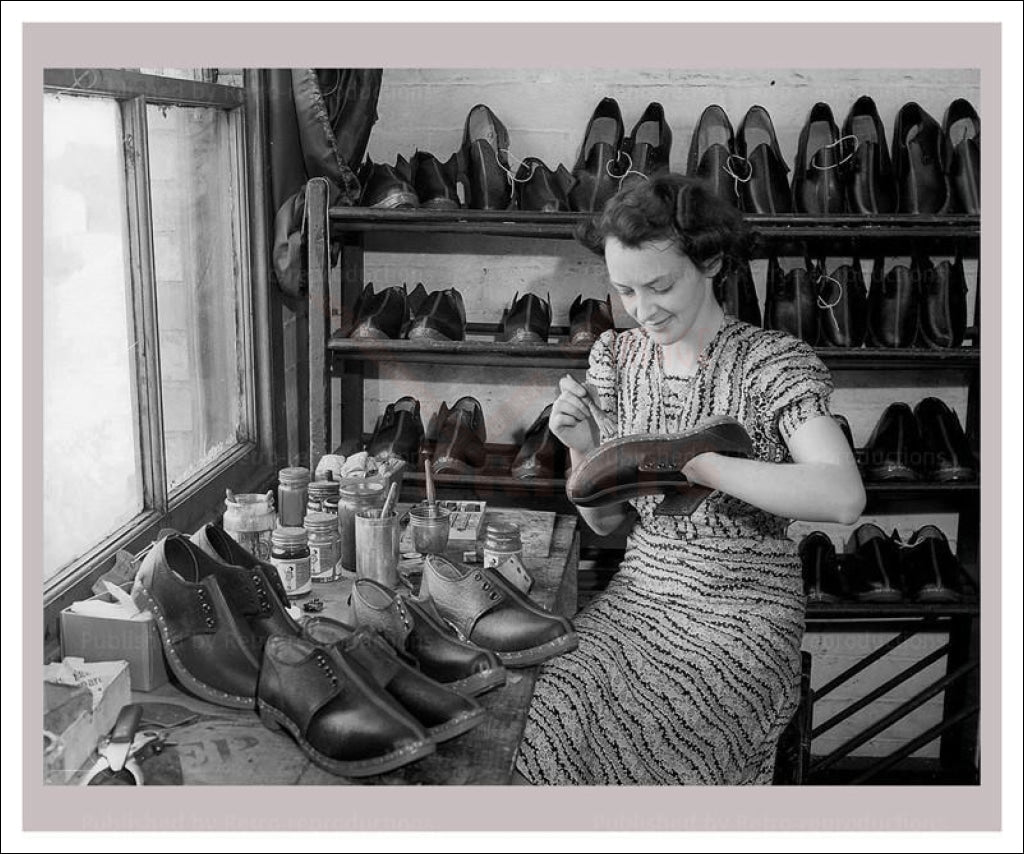 Women at War - Industry Trades 12, vintage art photo print reproduction, WWII - Vintage Art, canvas prints