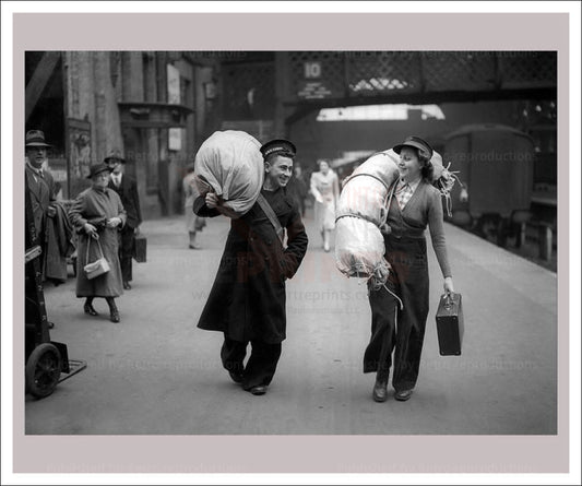 Vintage art prints, photography, Women at War - Transport 9, WWII - Vintage Art, canvas prints