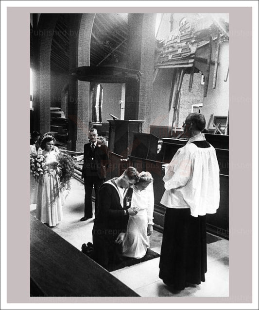 Vintage art prints, Women at War - Romance 4, WWII - Vintage Art, canvas prints