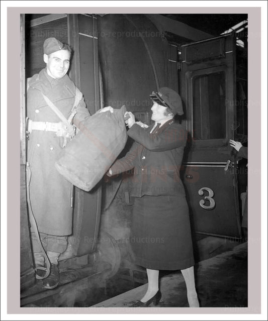 Vintage art prints, Women at War- Transport 12, WWII - Vintage Art, canvas prints