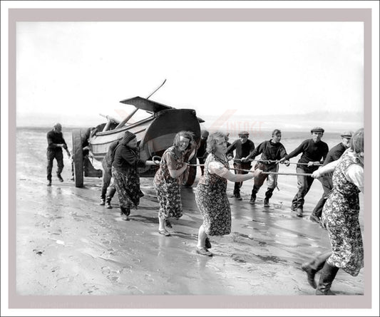 Women at War - Fisherwomen 3, vintage art photo print reproduction, WWII - Vintage Art, canvas prints